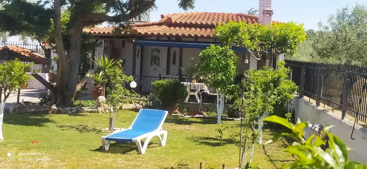 Ekali-Haus Villa Nea Iraklia Exterior photo